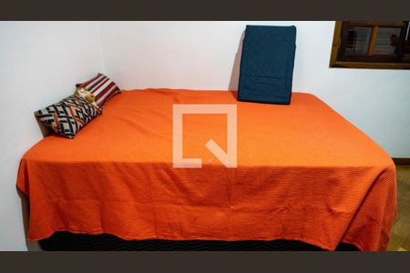 Casa à venda com 194m², 4 quartos e 3 vagas Casa à venda com 194m², 4 quartos e 3 vagasQuarto 3