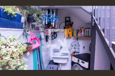 Casa à venda com 194m², 4 quartos e 3 vagas Casa à venda com 194m², 4 quartos e 3 vagasÁrea de Serviço