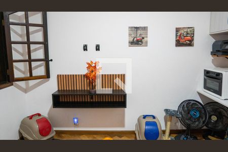 Casa à venda com 194m², 4 quartos e 3 vagas Casa à venda com 194m², 4 quartos e 3 vagasQuarto 3