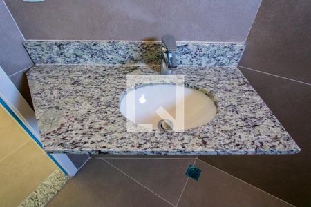 Apartamento à venda com 106m², 2 quartos e 1 vaga Apartamento à venda com 106m², 2 quartos e 1 vagaBanheiro do quarto 1