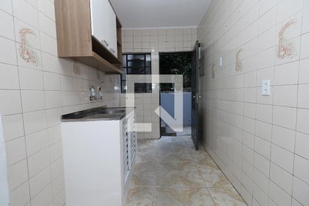 Cozinha de casa para alugar com 1 quarto, 40m² em Jardim das Bandeiras, São Paulo