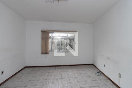 Casa à venda com 115m², 6 quartos e 1 vagaQuarto 5