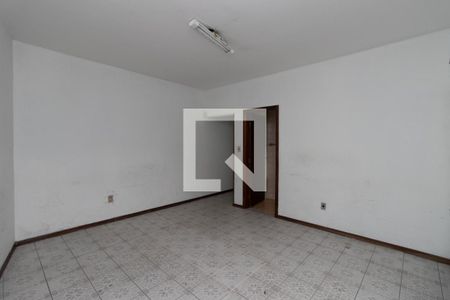 Casa à venda com 115m², 6 quartos e 1 vagaQuarto 5