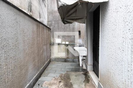 Casa à venda com 115m², 6 quartos e 1 vagaÁrea de Serviço