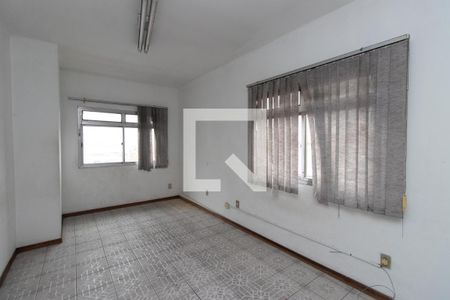 Casa à venda com 115m², 6 quartos e 1 vagaSala 2