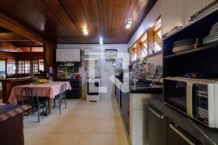 Casa de condomínio à venda com 160m², 4 quartos e 2 vagas Casa de condomínio à venda com 160m², 4 quartos e 2 vagasCozinha