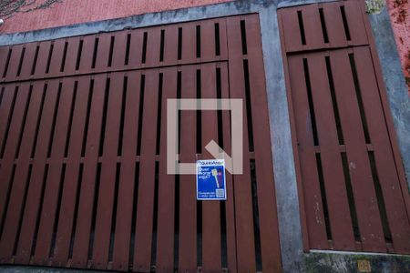 Casa de condomínio à venda com 160m², 4 quartos e 2 vagas Casa de condomínio à venda com 160m², 4 quartos e 2 vagasPlaquinha