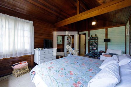 Casa de condomínio à venda com 160m², 4 quartos e 2 vagas Casa de condomínio à venda com 160m², 4 quartos e 2 vagasSuite 1