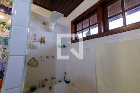 Casa de condomínio à venda com 160m², 4 quartos e 2 vagas Casa de condomínio à venda com 160m², 4 quartos e 2 vagasBanheiro Suite 1
