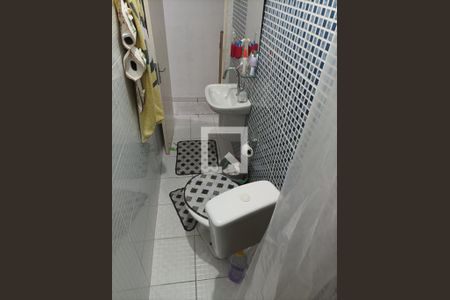 Casa à venda com 89m², 3 quartos e 1 vagaBanheiro 2