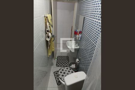 Casa à venda com 89m², 3 quartos e 1 vagaBanheiro 2