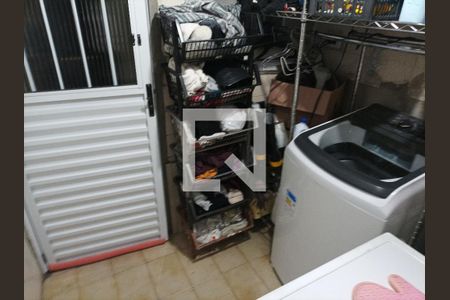 Casa à venda com 89m², 3 quartos e 1 vagaLavanderia