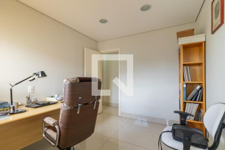 Apartamento à venda com 129m², 3 quartos e 2 vagasSuíte 2