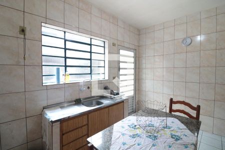 Casa para alugar com 99m², 2 quartos e 1 vagaCozinha