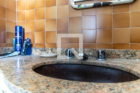 Apartamento à venda com 162m², 3 quartos e sem vagaBanheiro 2 - Torneira