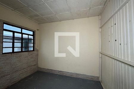 Casa à venda com 160m², 6 quartos e 3 vagasQuarto 5 casa 2