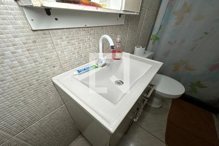 Casa à venda com 160m², 6 quartos e 3 vagasBanheiro 1 casa 1