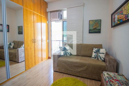 Apartamento à venda com 140m², 3 quartos e 2 vagas Apartamento à venda com 140m², 3 quartos e 2 vagasQuarto 3