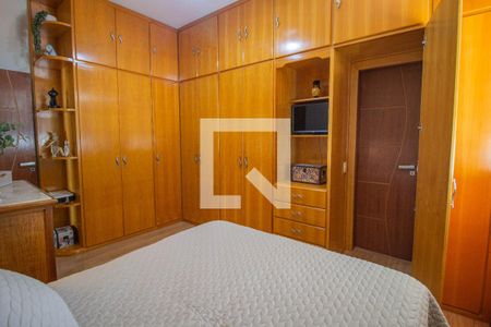 Apartamento à venda com 140m², 3 quartos e 2 vagas Apartamento à venda com 140m², 3 quartos e 2 vagasSuíte