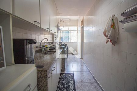 Apartamento à venda com 140m², 3 quartos e 2 vagas Apartamento à venda com 140m², 3 quartos e 2 vagasCozinha