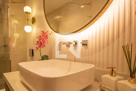 Apartamento à venda com 140m², 3 quartos e 2 vagas Apartamento à venda com 140m², 3 quartos e 2 vagasBanheiro Social 1