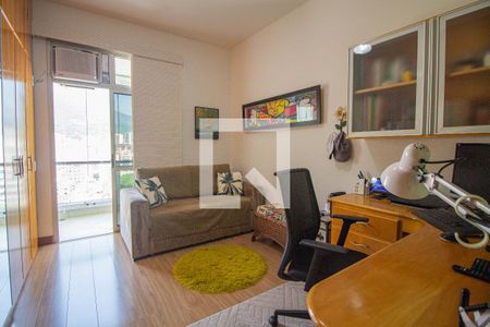 Apartamento à venda com 140m², 3 quartos e 2 vagas Apartamento à venda com 140m², 3 quartos e 2 vagasQuarto 3
