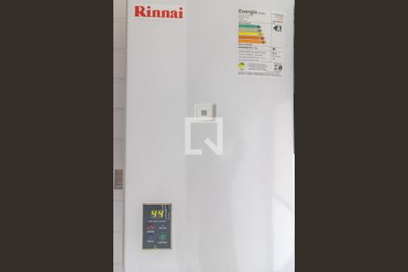 Apartamento à venda com 164m², 4 quartos e 2 vagas Apartamento à venda com 164m², 4 quartos e 2 vagasCozinha e Área de Serviço