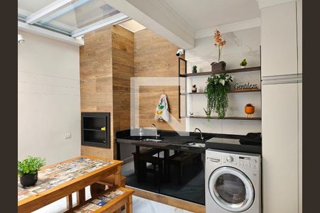 Casa à venda com 104m², 3 quartos e 2 vagas Casa à venda com 104m², 3 quartos e 2 vagasÁrea de Serviço