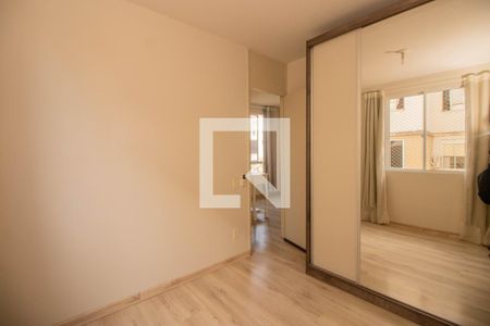 Quarto 1 de apartamento para alugar com 2 quartos, 43m² em Protásio Alves, Porto Alegre