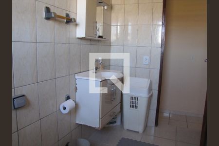 Casa à venda com 280m², 3 quartos e 3 vagasBanheiro 1