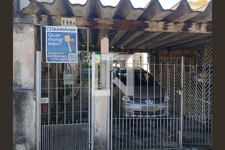 Casa à venda com 280m², 3 quartos e 3 vagas Casa à venda com 280m², 3 quartos e 3 vagasFachada