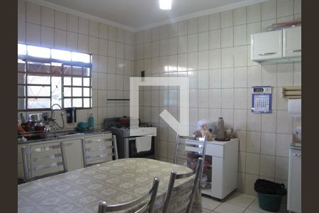 Casa à venda com 280m², 3 quartos e 3 vagasCozinha