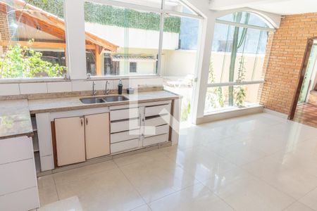 Casa para alugar com 154m², 3 quartos e 3 vagasCozinha