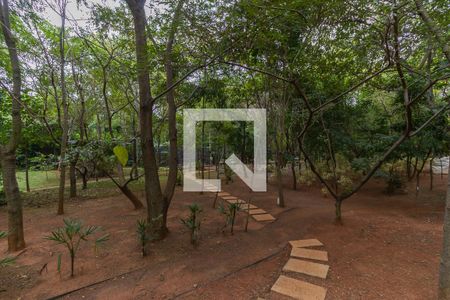 Apartamento à venda com 181m², 4 quartos e 3 vagas Apartamento à venda com 181m², 4 quartos e 3 vagasÁrea comum - Área verde