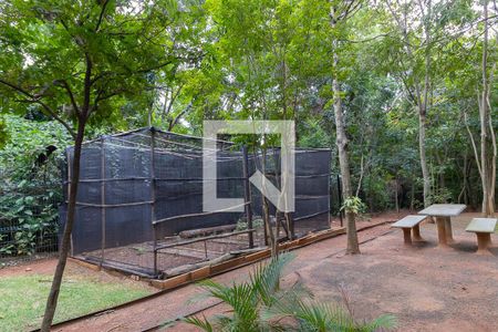 Apartamento à venda com 181m², 4 quartos e 3 vagas Apartamento à venda com 181m², 4 quartos e 3 vagasÁrea comum - Horta comunitária