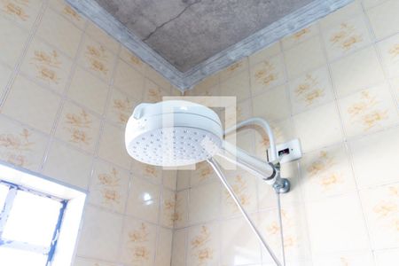 Casa à venda com 150m², 3 quartos e 2 vagasChuveiro