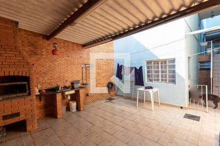 Casa à venda com 150m², 3 quartos e 2 vagasQuintal