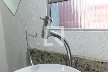 Casa à venda com 150m², 3 quartos e 2 vagasBanheiro - torneira