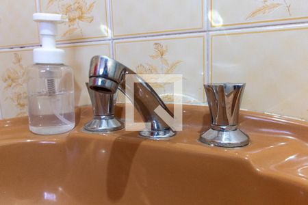 Casa à venda com 150m², 3 quartos e 2 vagasBanheiro - torneira