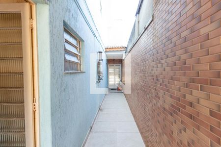 Casa à venda com 150m², 3 quartos e 2 vagasCorredor