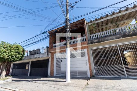 Casa à venda com 150m², 3 quartos e 2 vagasFachada