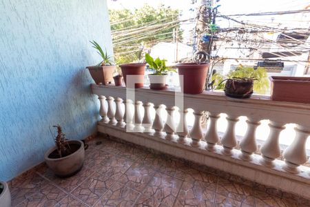 Casa à venda com 150m², 3 quartos e 2 vagasVaranda