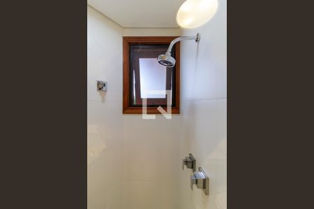 Casa de condomínio à venda com 550m², 4 quartos e 7 vagas Casa de condomínio à venda com 550m², 4 quartos e 7 vagasSuíte 4 - Banheiro