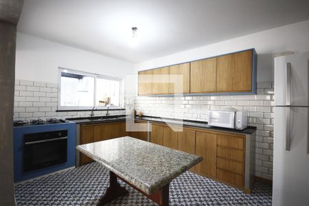 Casa à venda com 260m², 3 quartos e 3 vagasCozinha