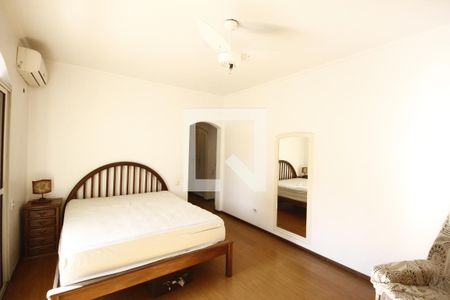 Casa à venda com 260m², 3 quartos e 3 vagasSuíte