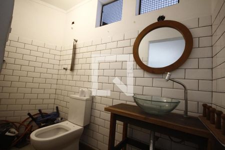 Casa à venda com 260m², 3 quartos e 3 vagasBanheiro