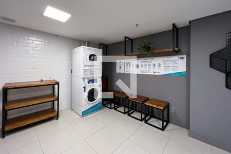 Studio à venda com 27m², 1 quarto e 1 vaga Studio à venda com 27m², 1 quarto e 1 vagaLavanderia