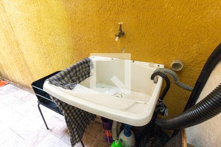 Casa de condomínio à venda com 60m², 2 quartos e 1 vagaLavanderia