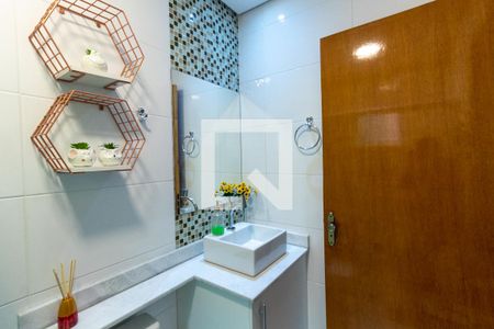 Casa de condomínio à venda com 60m², 2 quartos e 1 vagaBanheiro da Suíte