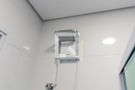 Casa de condomínio à venda com 60m², 2 quartos e 1 vagaChuveiro